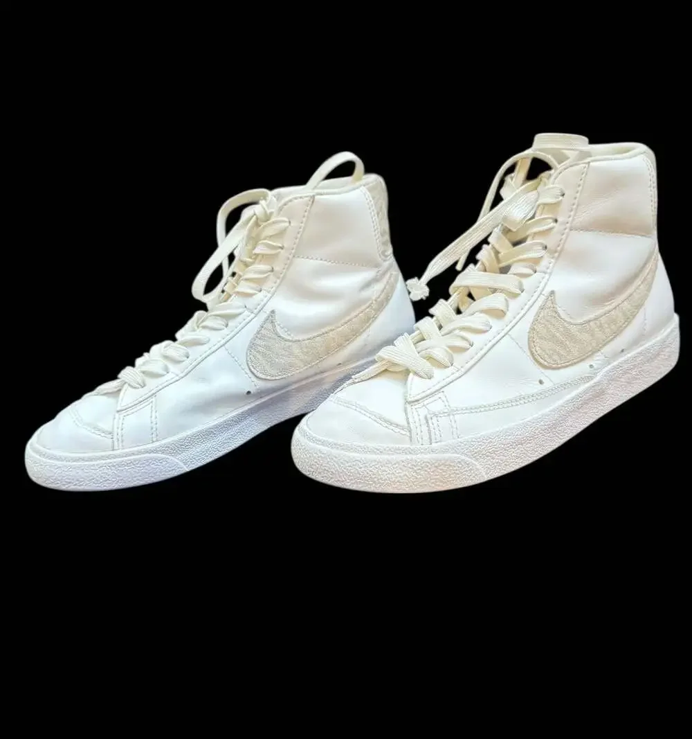 Nike Blazer Mid White Sail Suede Swoosh Men’s Size 8 DH9633-101
